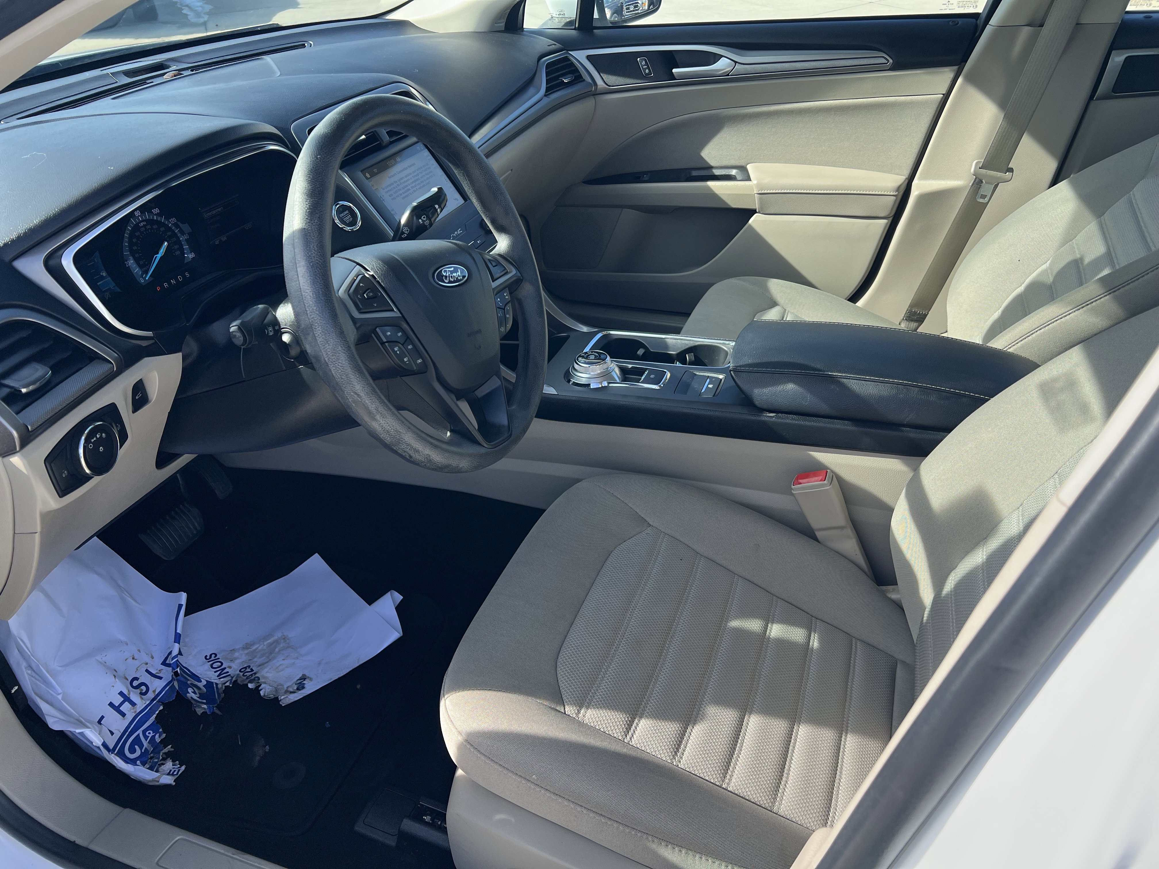 Used 2019 Ford Fusion SE image 11