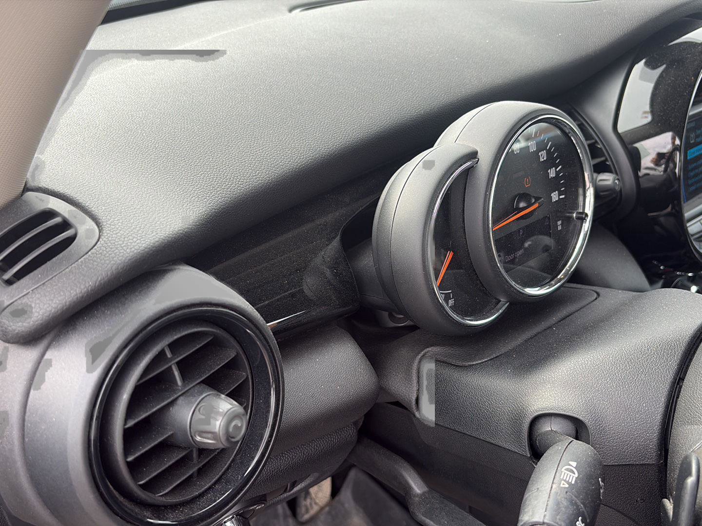 Used 2019 MINI Cooper S w/ Signature Upholstery Package image 18