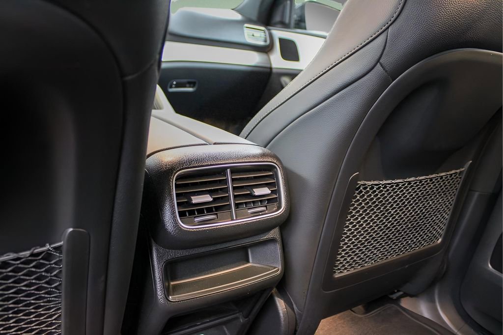 Used 2024 Mercedes-Benz GLE 350 4MATIC image 19