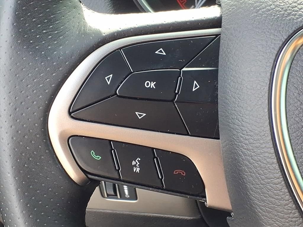 Used 2019 Dodge Durango SXT AWD/4WD image 12