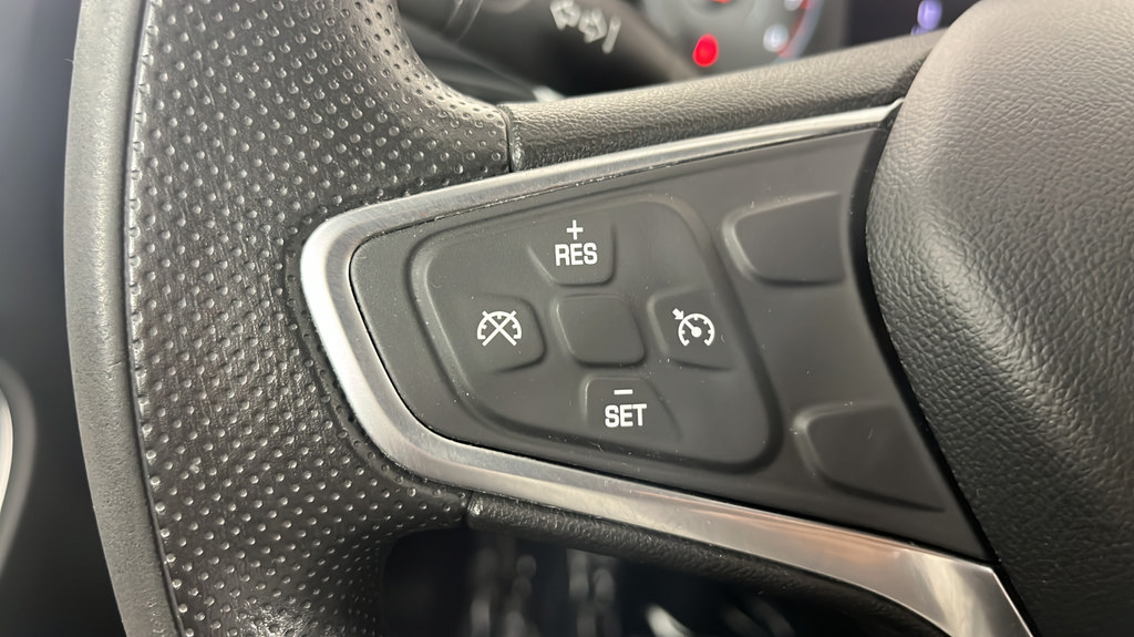 Used 2022 Chevrolet Malibu LT FWD image 25