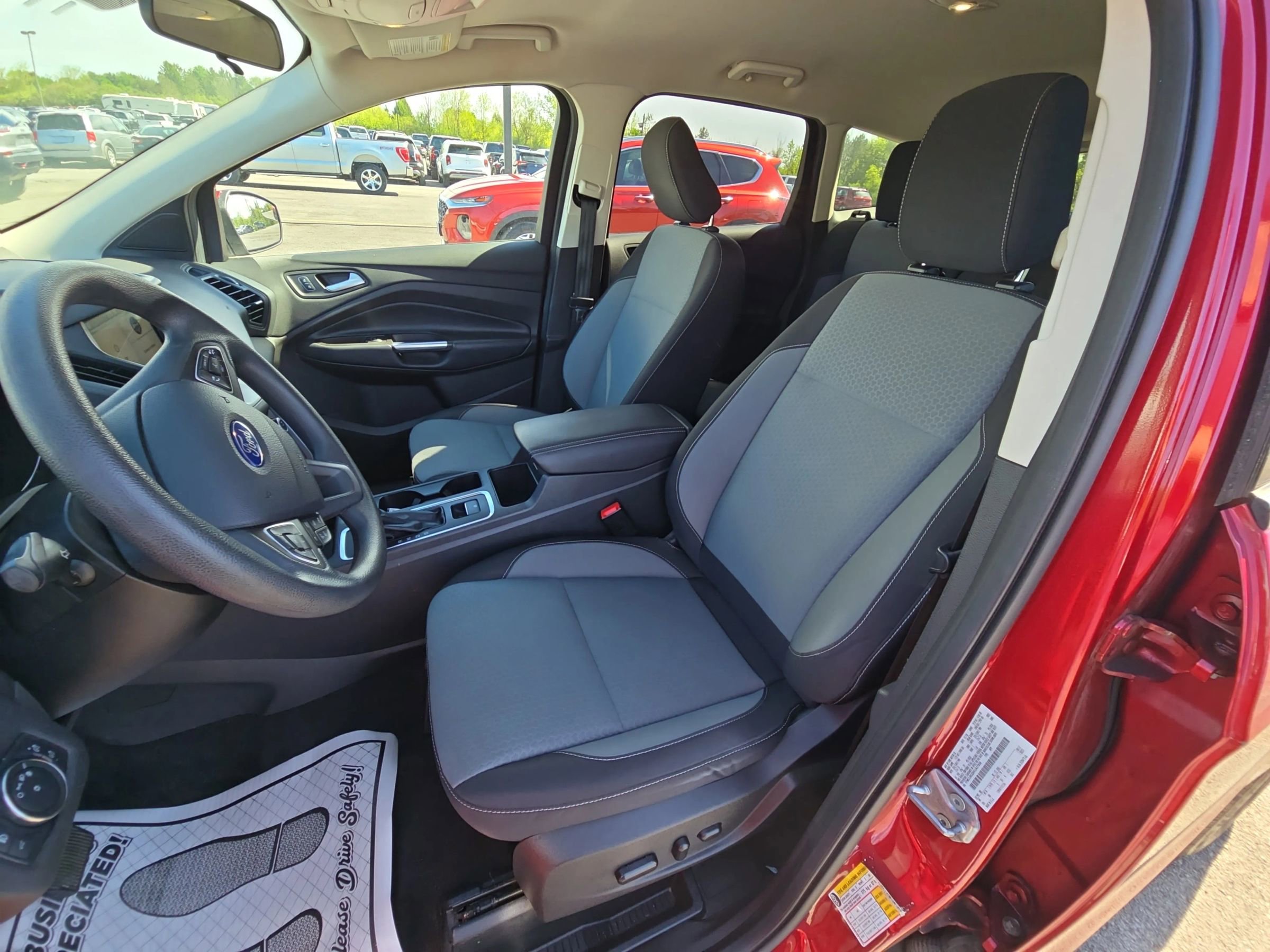 Used 2019 Ford Escape SE AWD/4WD image 3