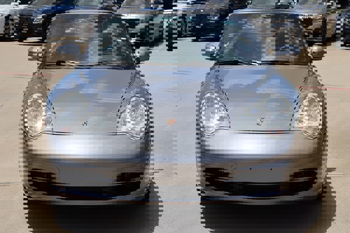 Used 2002 Porsche 911 Carrera image 4