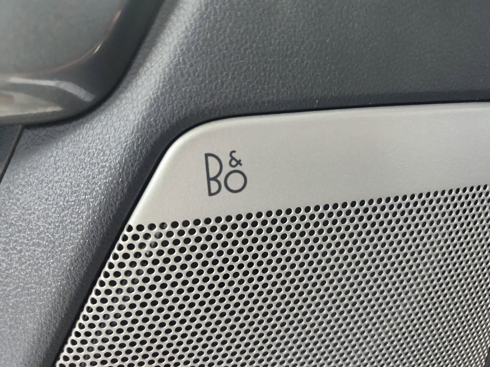 Used 2023 Ford F150 Lariat w/ Equipment Group 502A High image 37