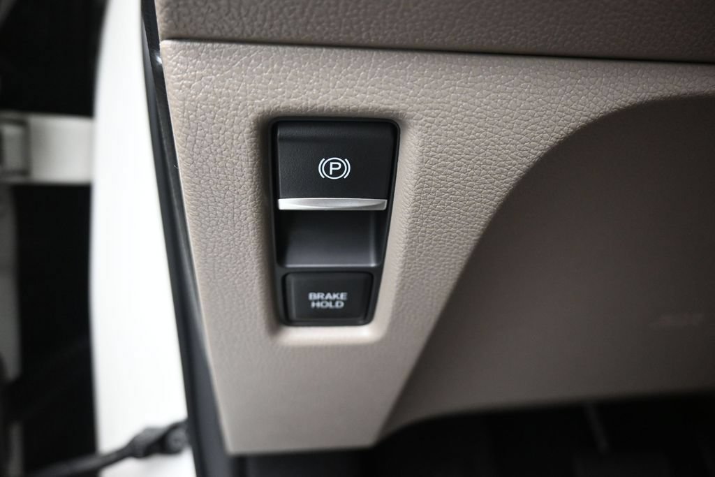 Used 2018 Honda Odyssey Elite image 32