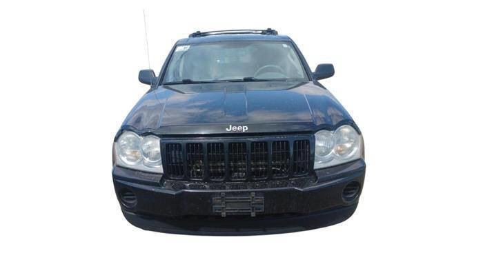 Used 2006 Jeep Grand Cherokee Laredo w/ Cargo Convenience Group AWD/4WD image 9