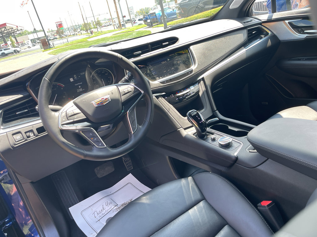 Used 2025 Cadillac XT5 Premium Luxury image 30
