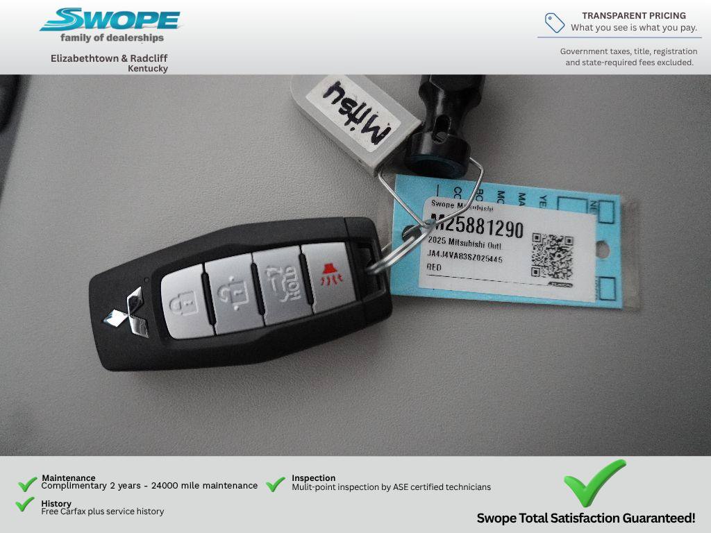 Used 2025 Mitsubishi Outlander SE AWD/4WD image 29