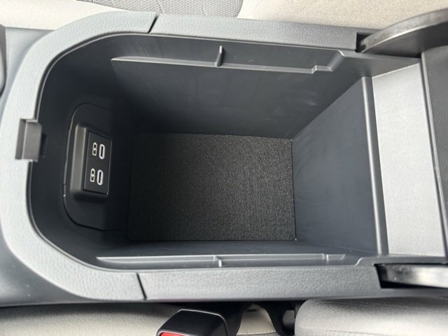 Used 2025 Toyota RAV4 XLE image 20