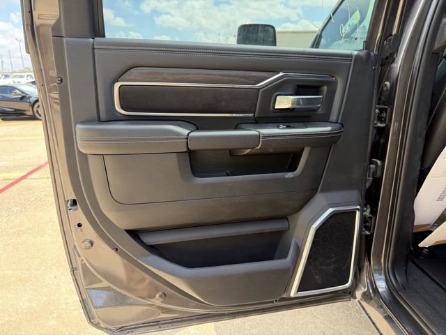 New 2026 RAM 3500 Laramie AWD/4WD image 16
