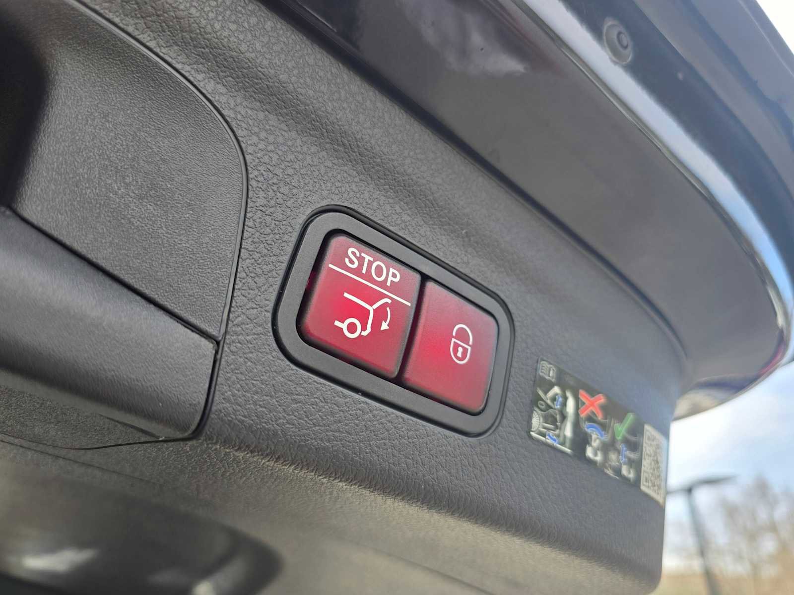 Certified 2025 Mercedes-Benz GLE 350 4MATIC image 18