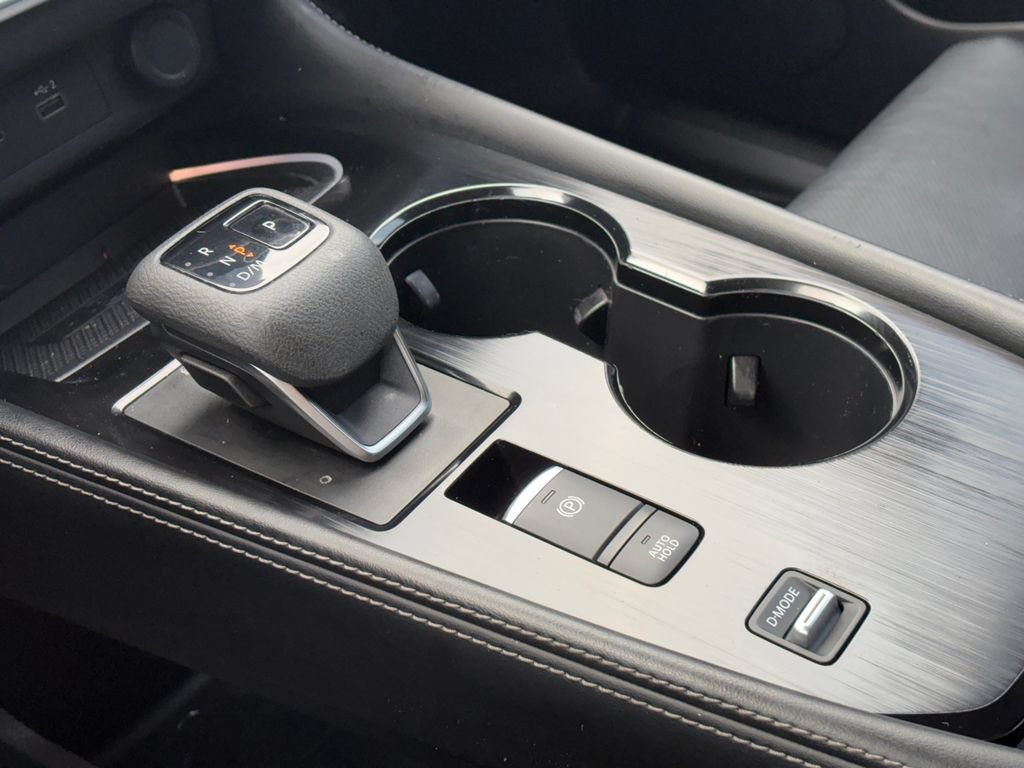 Certified 2023 Nissan Rogue Platinum FWD image 19