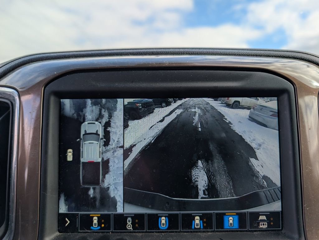 Used 2021 Chevrolet Silverado 2500 High Country w/ Z71 Off-Road Package image 17