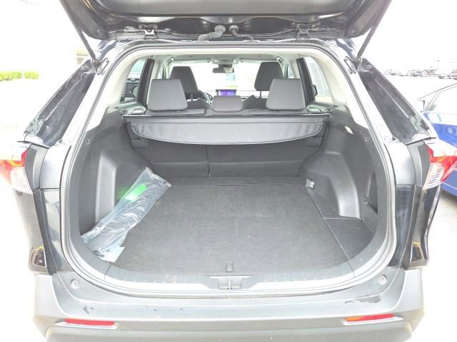 Used 2025 Toyota RAV4 XLE AWD/4WD image 23