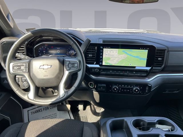 Used 2025 Chevrolet Silverado 2500 LT w/ Convenience Package image 12