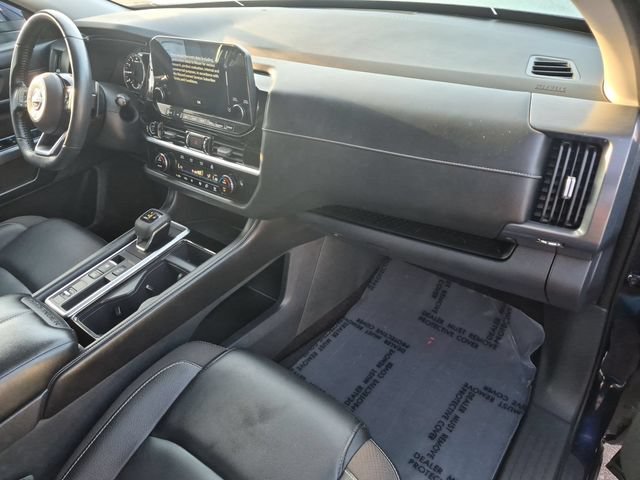 Used 2023 Nissan Pathfinder SL FWD image 37