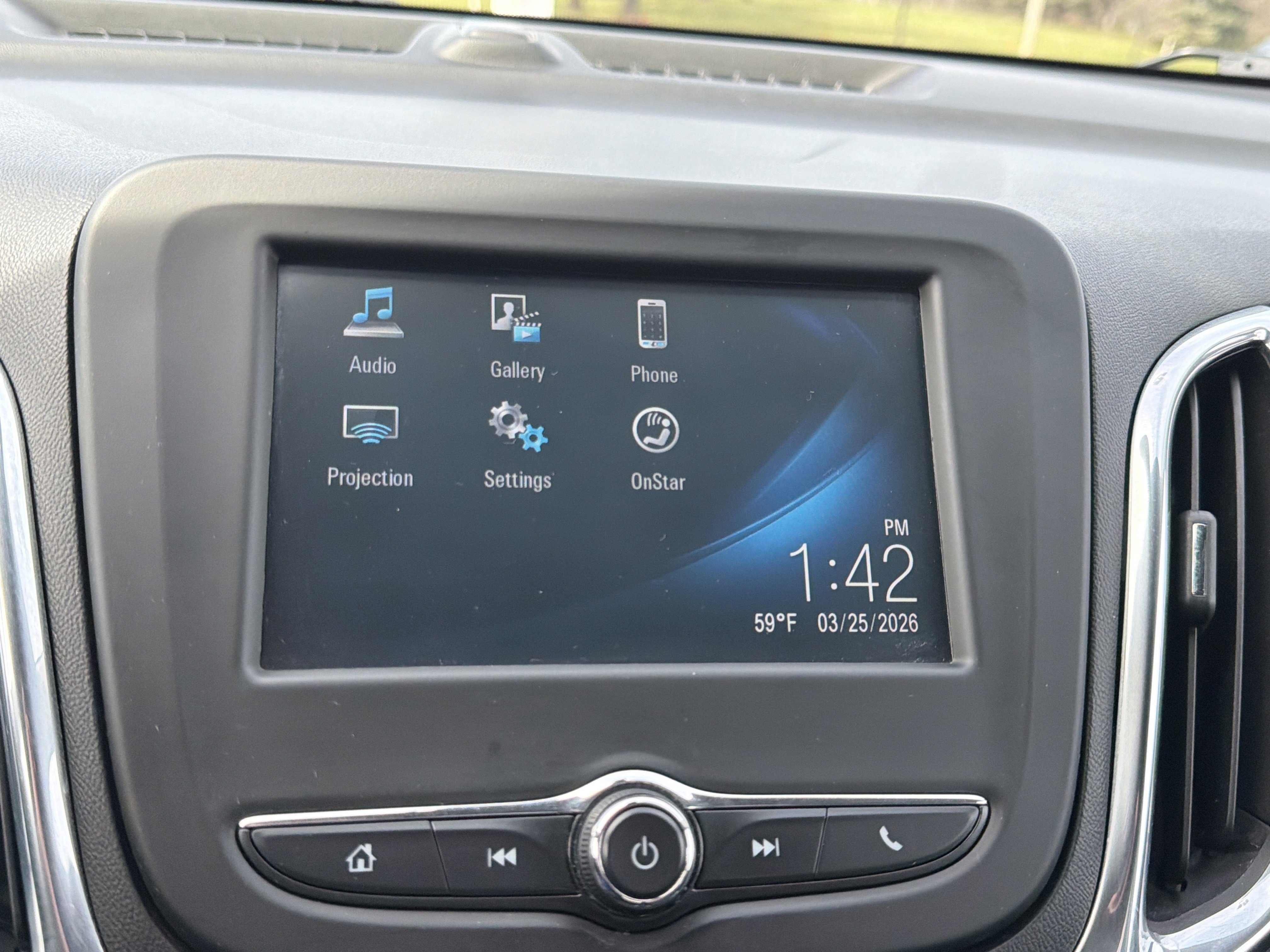 Used 2018 Chevrolet Equinox LT image 22