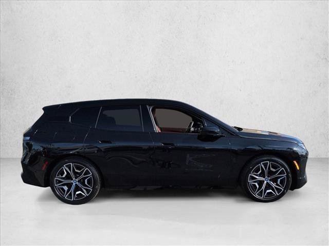Certified 2025 BMW iX xDrive50 w/ Premium Package AWD/4WD image 4