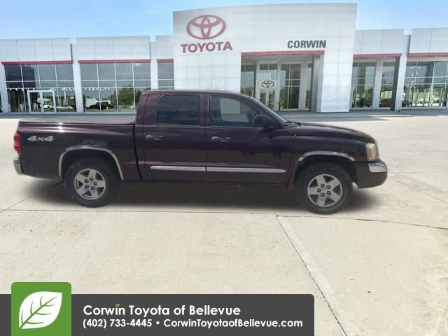 Used 2005 Dodge Dakota Laramie w/ Trailer Tow Group AWD/4WD image 2