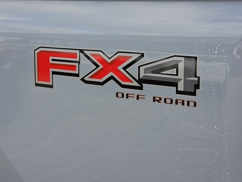 Used 2024 Ford F250 Lariat w/ Lariat Ultimate Package image 8