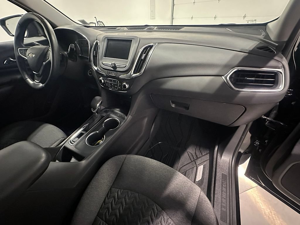 Used 2023 Chevrolet Equinox LT AWD/4WD image 30