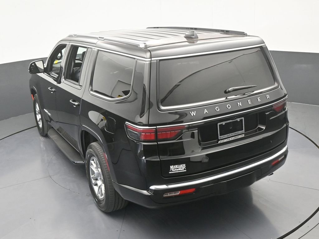 Used 2023 Jeep Wagoneer 4WD image 57