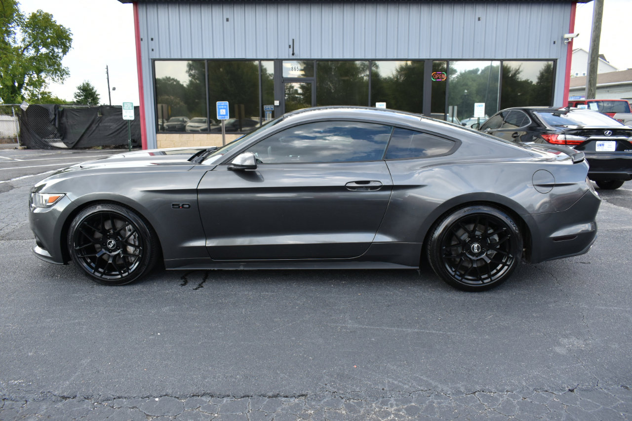 Used 2017 Ford Mustang GT image 9