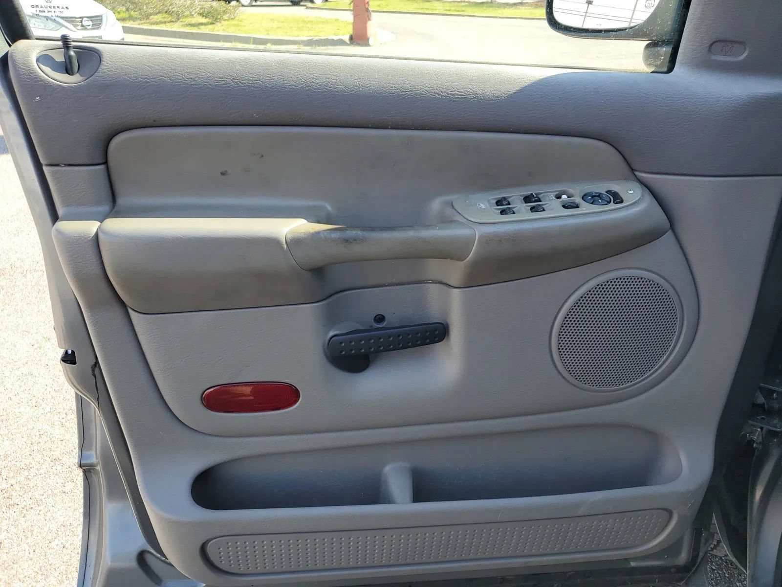 Used 2005 Dodge Ram 1500 Truck SLT RWD image 16