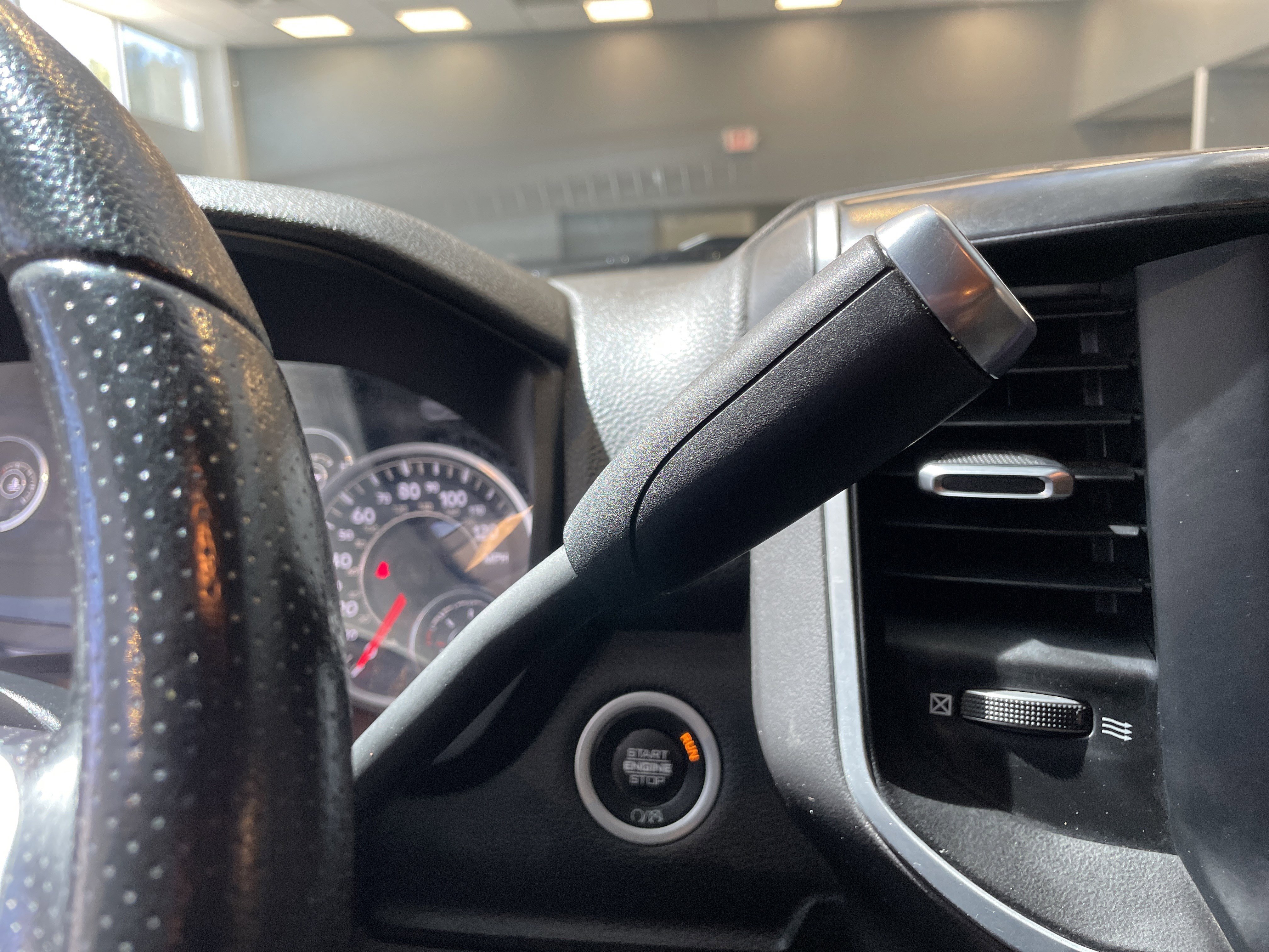 Used 2022 RAM 3500 Big Horn AWD/4WD image 30