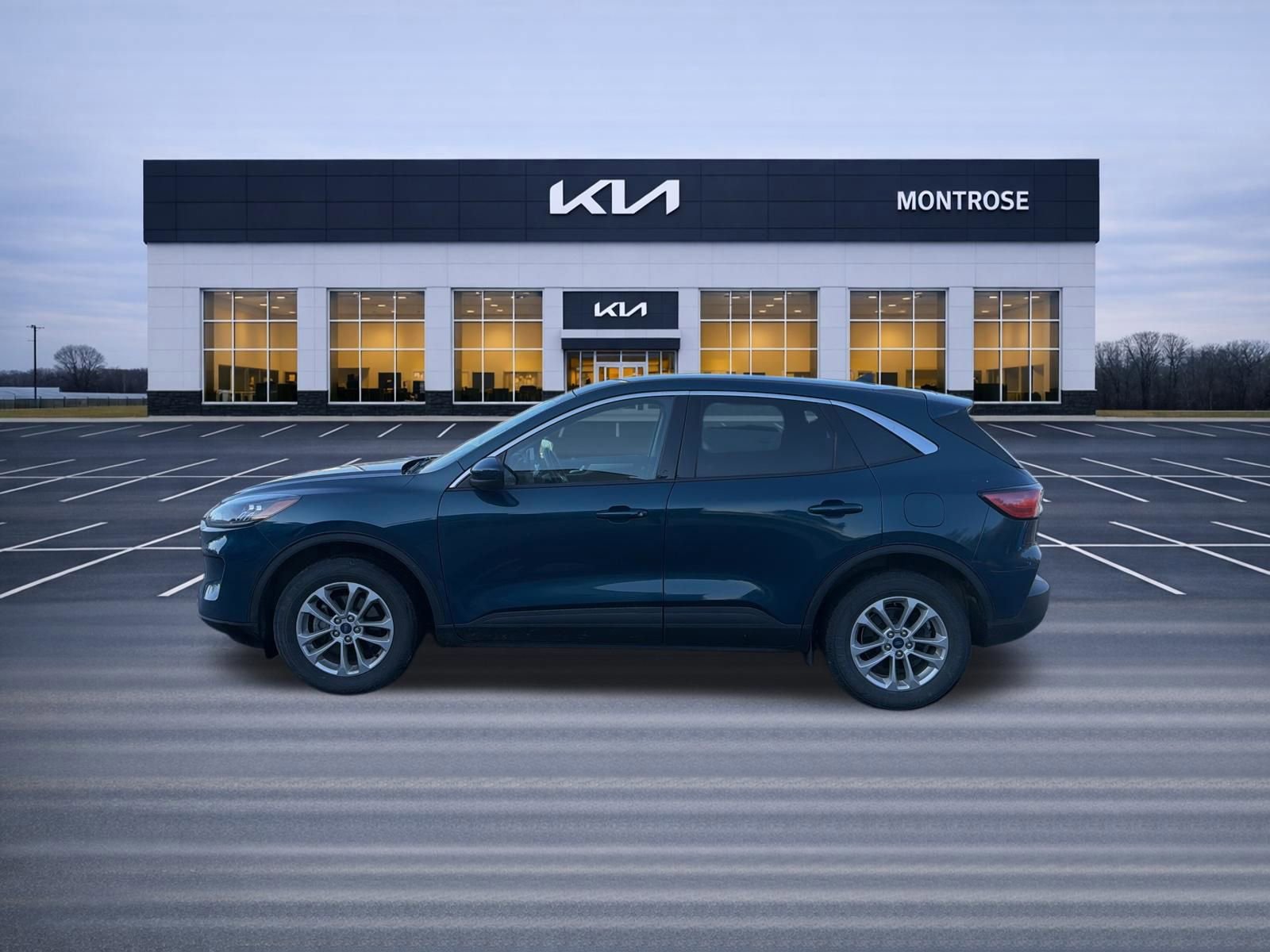 Used 2020 Ford Escape SE image 8