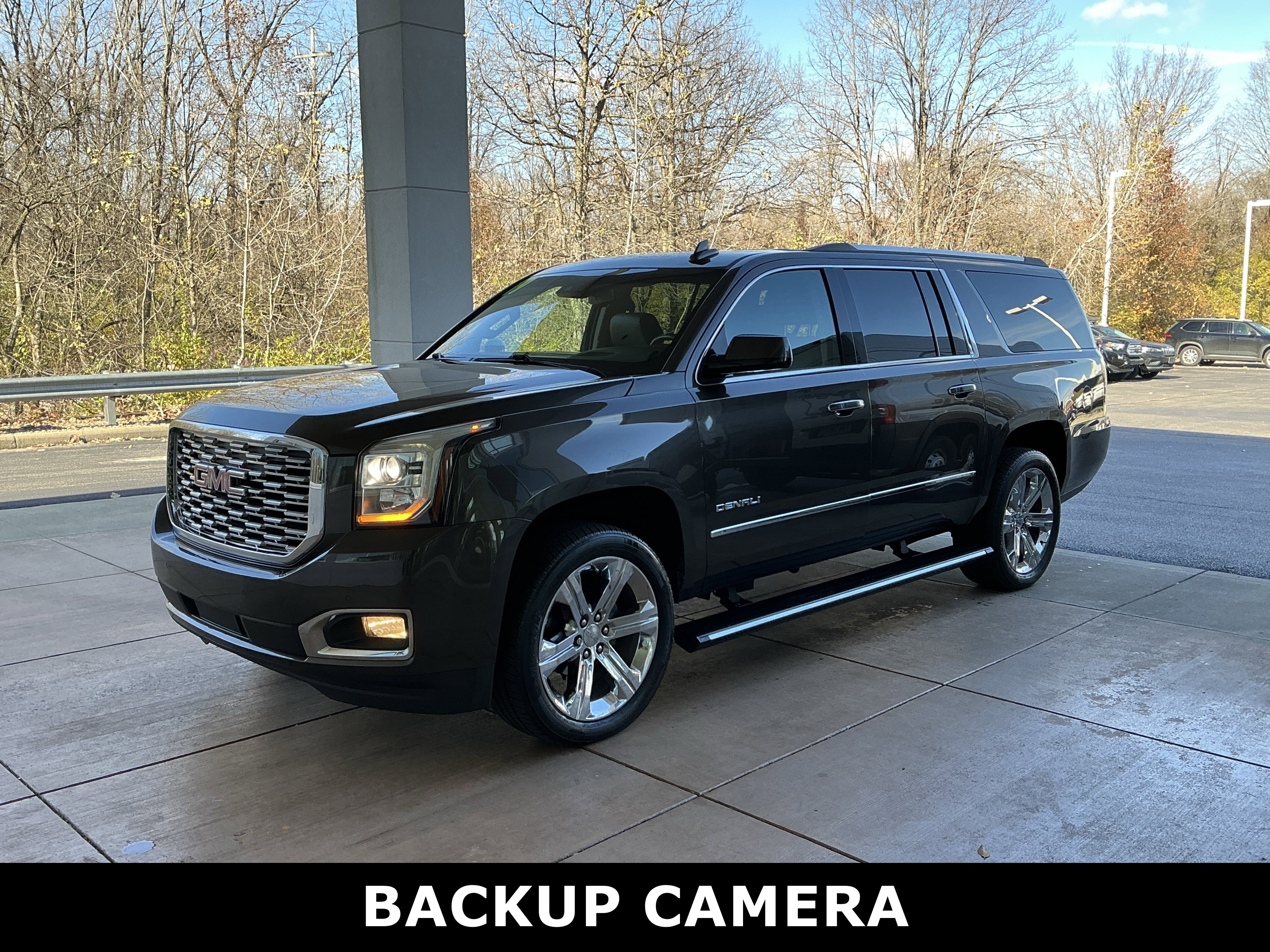 Used 2019 GMC Yukon XL Denali w/ Denali Ultimate Package image 3