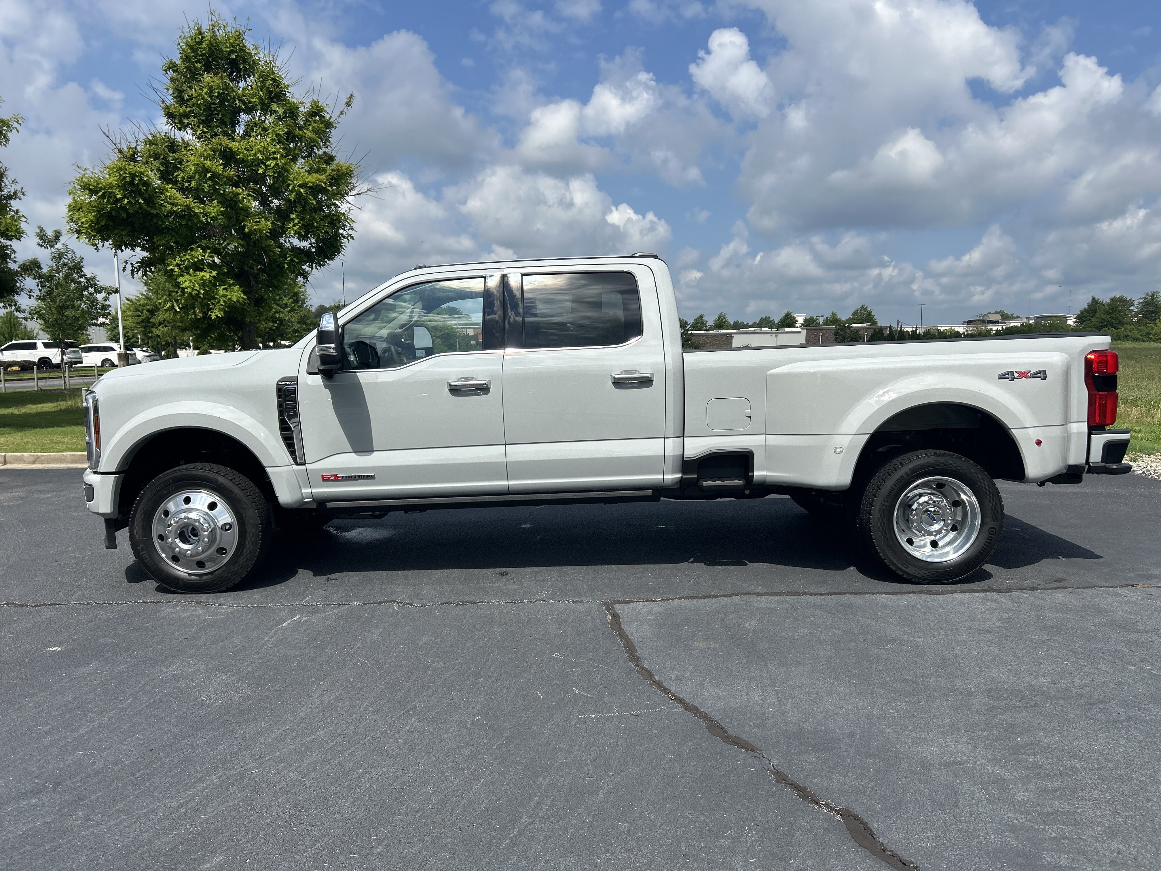 Used 2026 Ford F450 Platinum w/ Platinum Plus Package AWD/4WD image 6