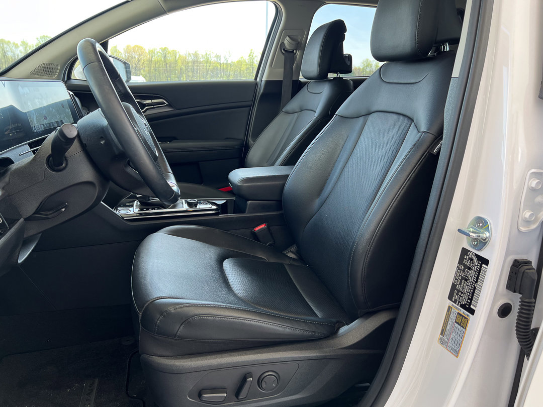 Used 2023 Kia Sportage EX image 15