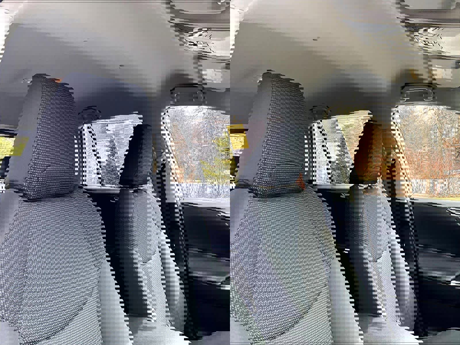 Used 2019 Toyota RAV4 LE image 22