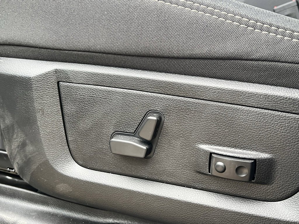 New 2025 RAM 2500 Big Horn image 15