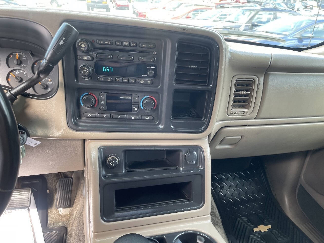 Used 2003 Chevrolet Avalanche 4x4 w/ Suspension Package, Off-Road image 16