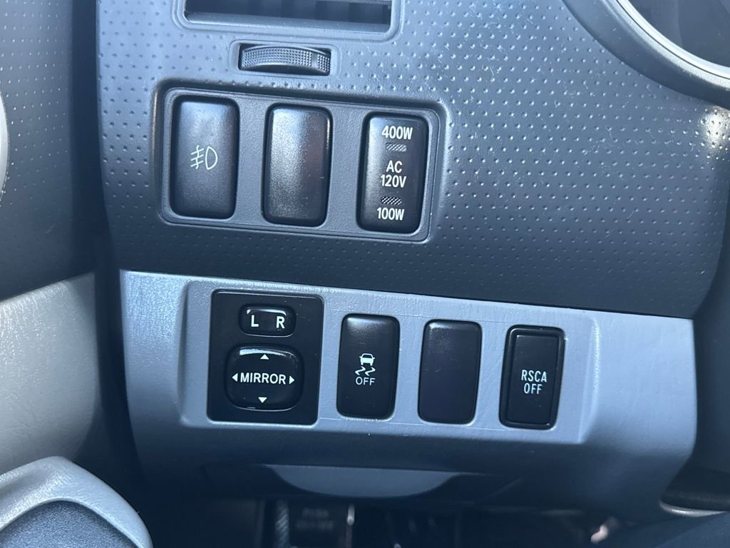 Used 2015 Toyota Tacoma 4x4 Access Cab V6 w/ TRD Sport Package image 37