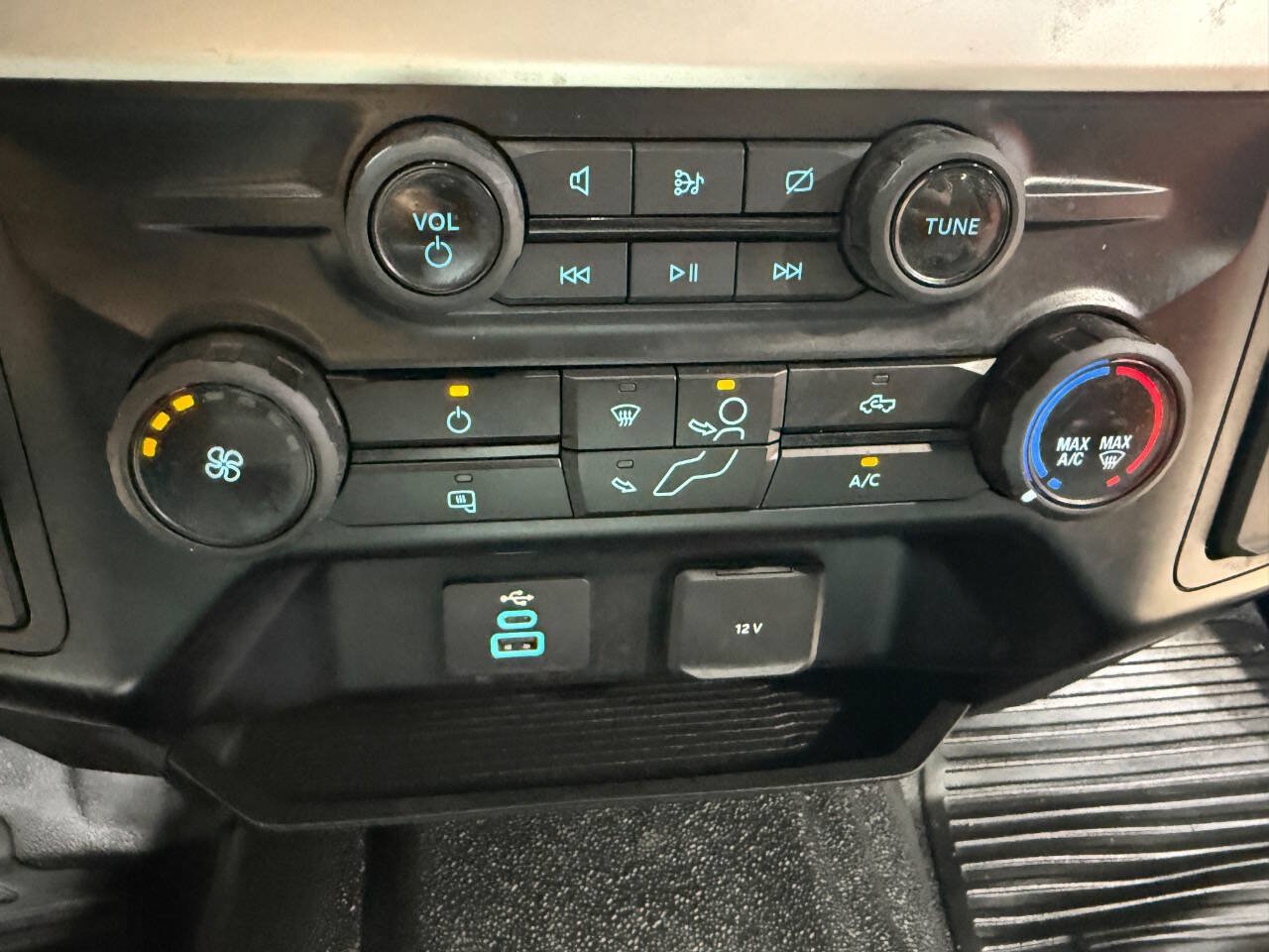 Used 2024 Ford F250 XL w/ XL Chrome Package AWD/4WD image 24