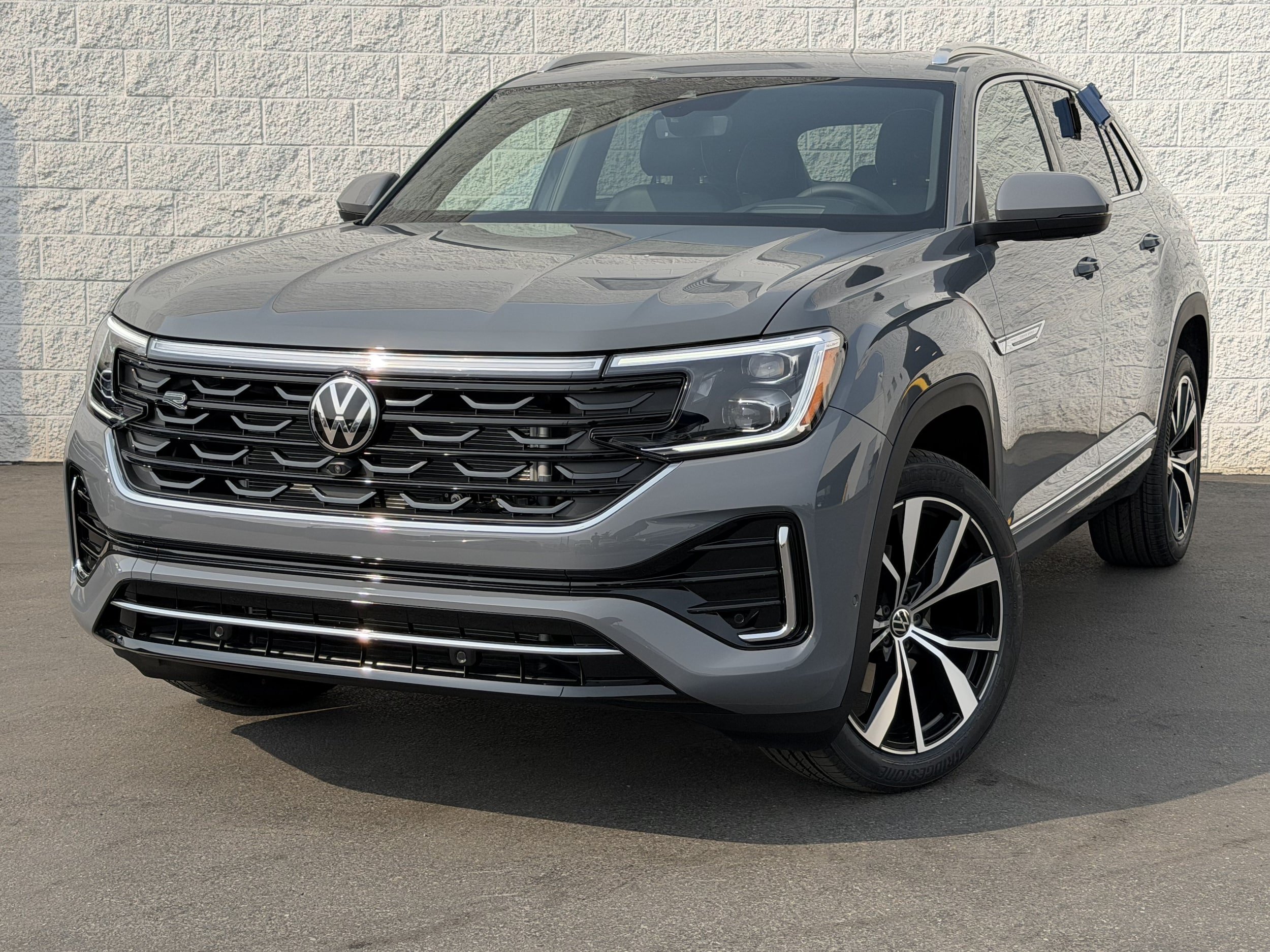 New 2026 Volkswagen Atlas Cross Sport SEL Premium R-Line AWD/4WD image 3