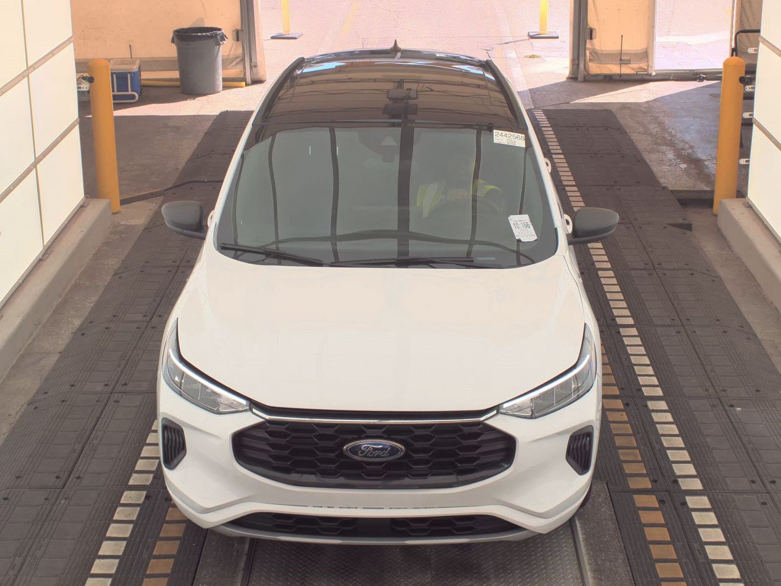 Used 2023 Ford Escape ST-Line w/ Tech Pack #1 FWD image 2