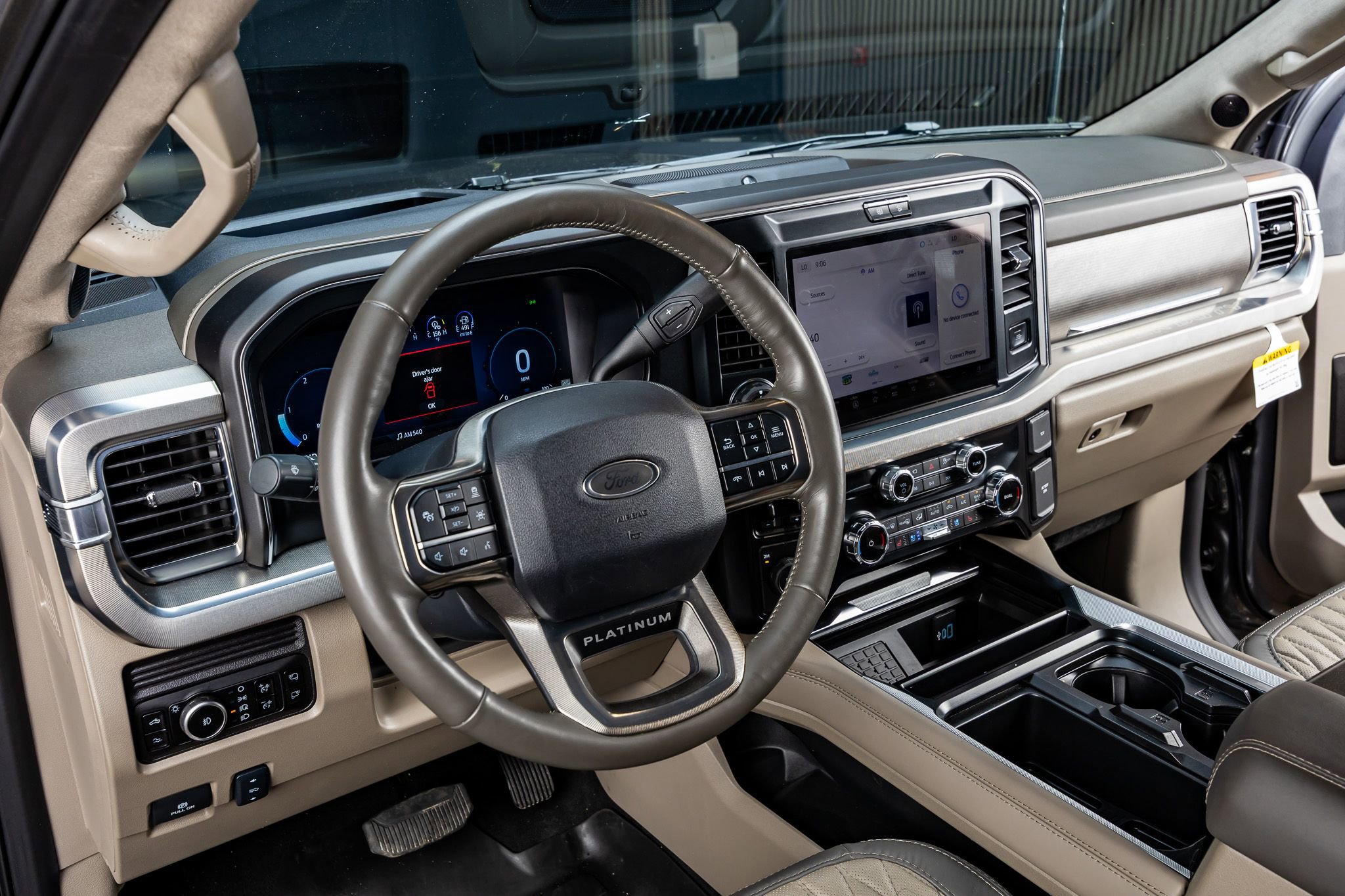 Used 2025 Ford F450 Platinum w/ Platinum Plus Package image 16