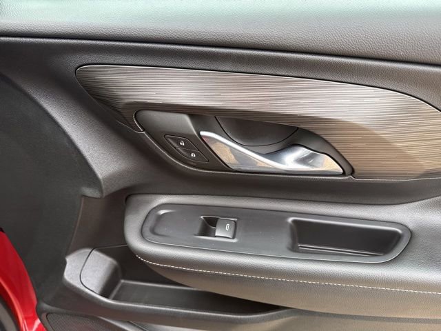 Used 2023 GMC Terrain SLE w/ Driver Convenience Package image 50