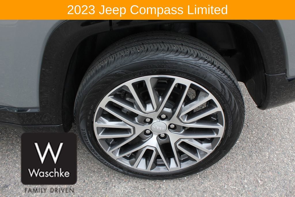 Used 2023 Jeep Compass Limited w/ Elite Group AWD/4WD image 12