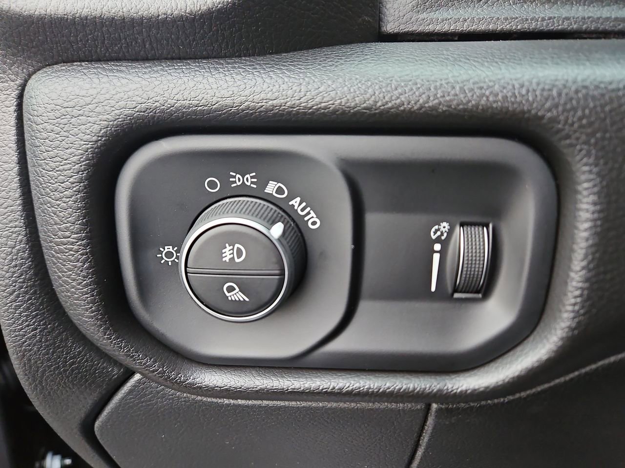 New 2026 RAM 2500 Tradesman image 28