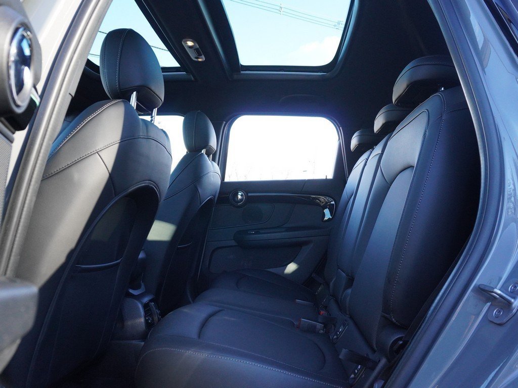 Used 2022 MINI Cooper Countryman S w/ Premium Package image 37