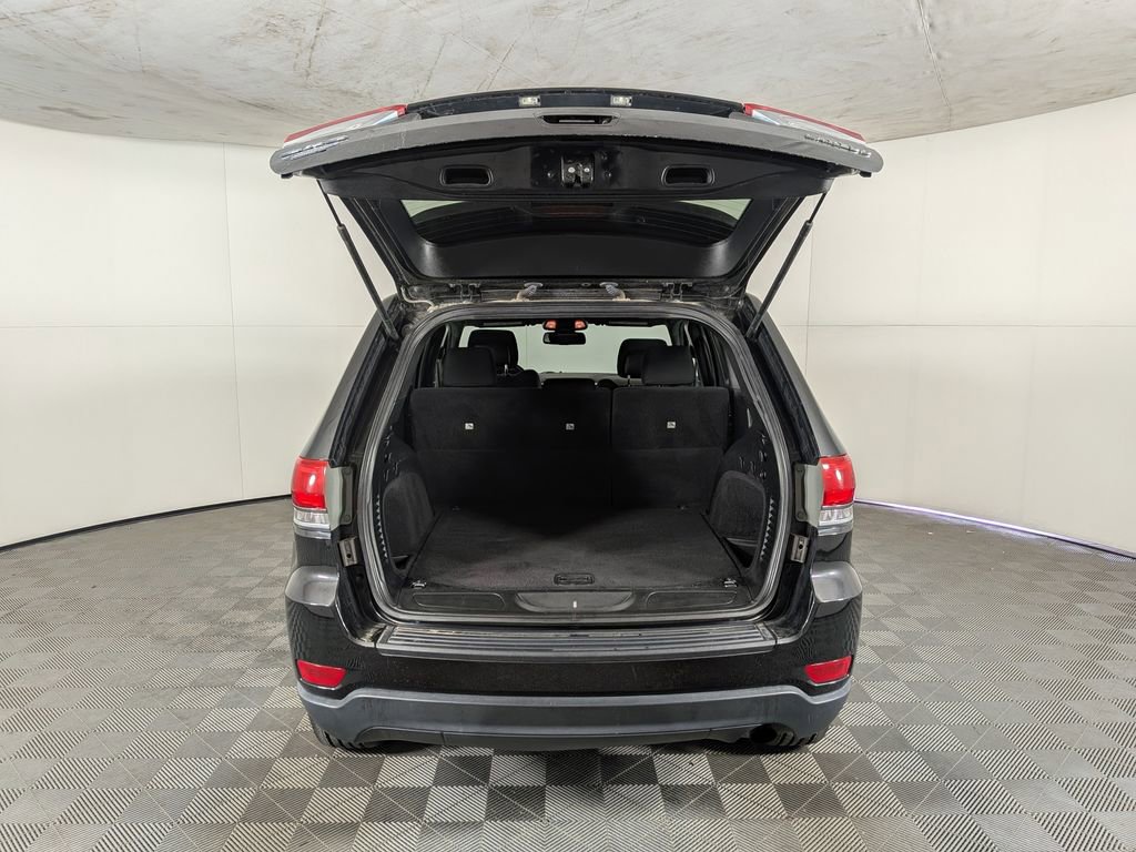 Used 2016 Jeep Grand Cherokee Laredo w/ Quick Order Package 23E image 9