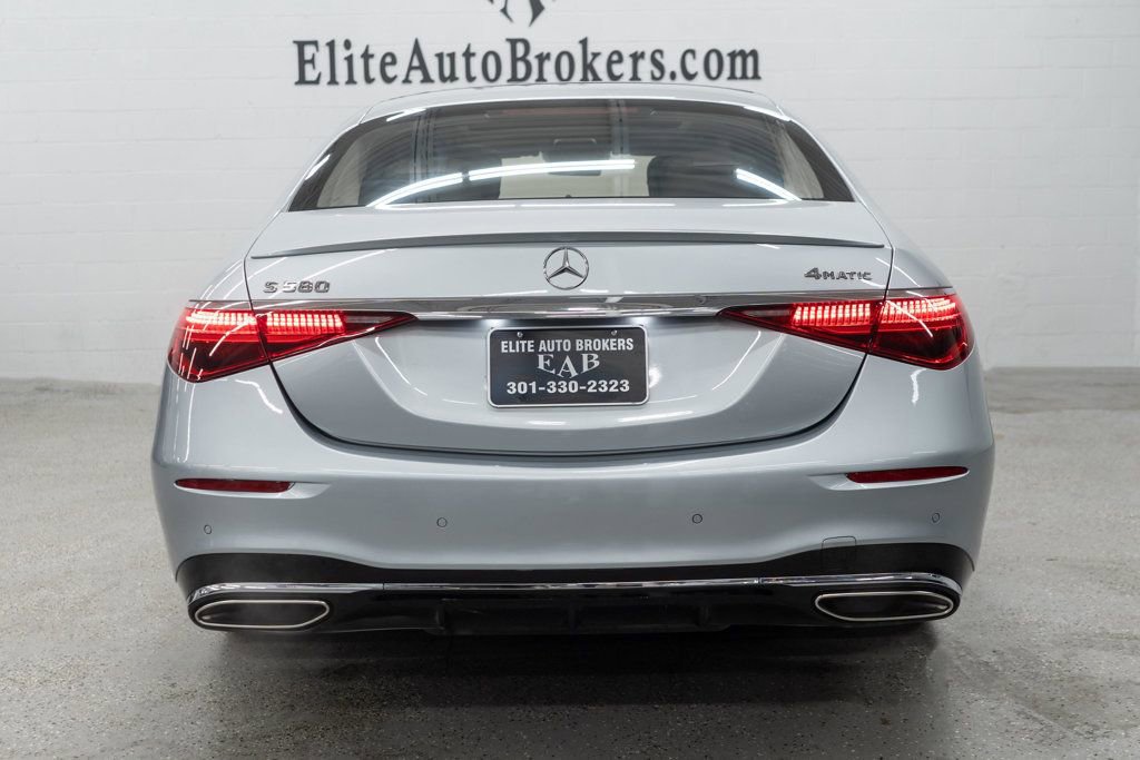Used 2023 Mercedes-Benz S 580 4MATIC Sedan w/ AMG Line image 4