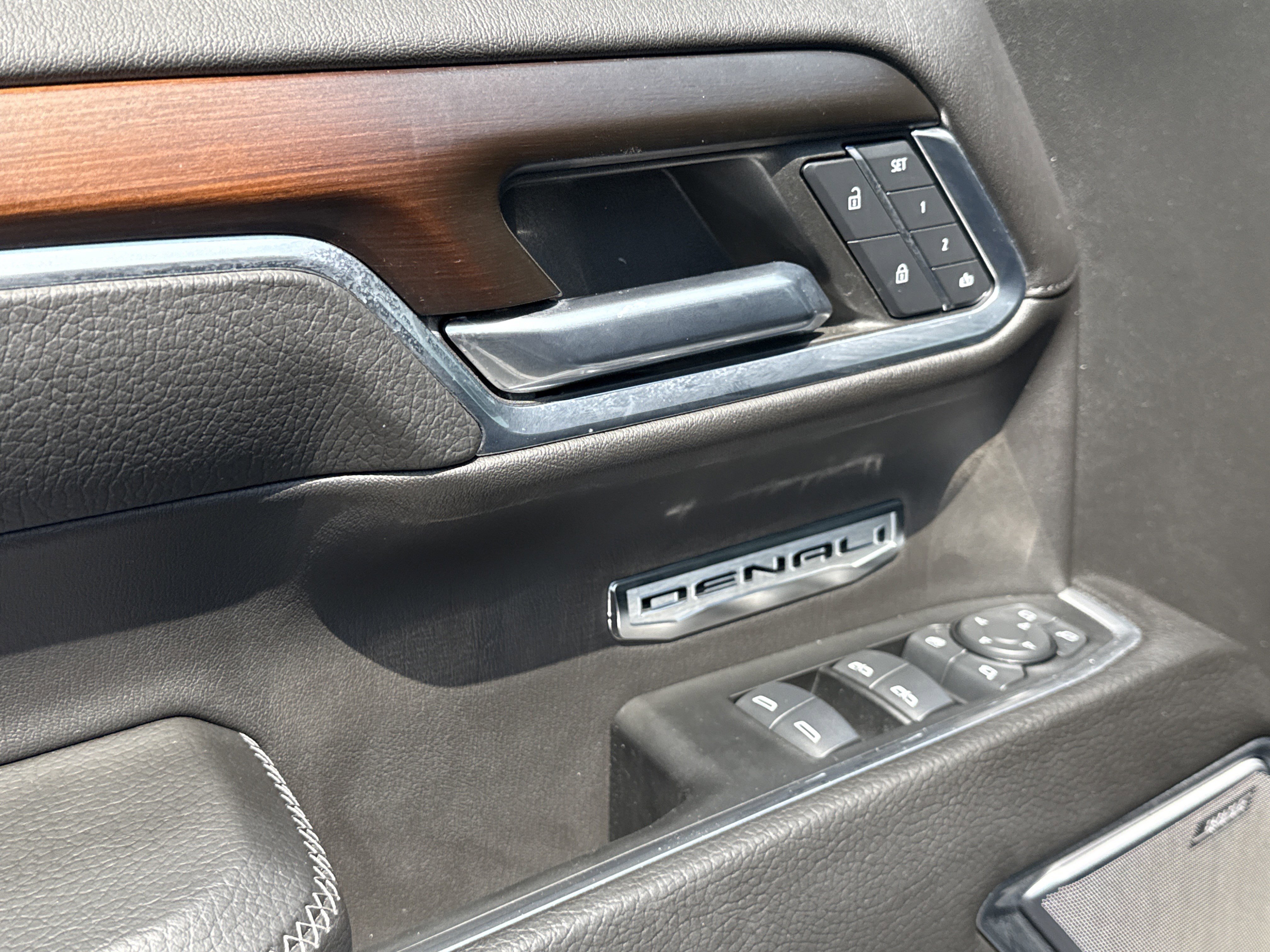 Used 2024 GMC Sierra 1500 Denali AWD/4WD image 15