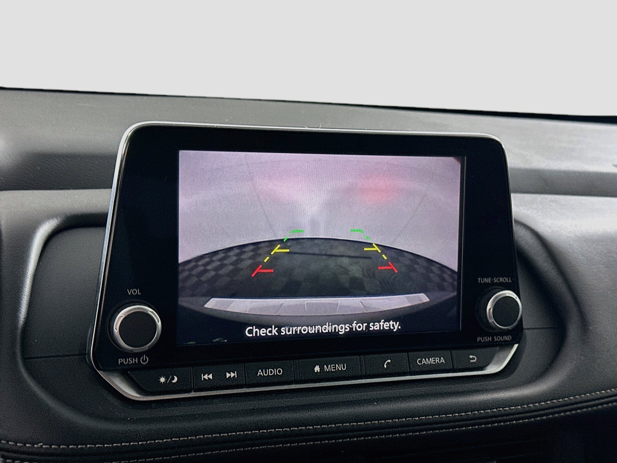 Used 2024 Nissan Rogue S FWD image 21