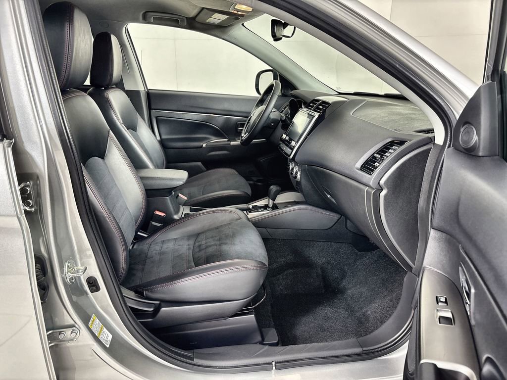 Used 2024 Mitsubishi Outlander Sport AWD image 24